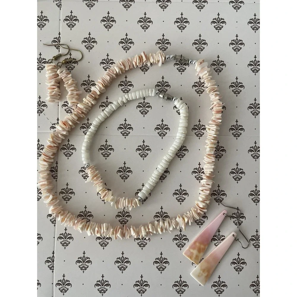 Vintage Pink Shell Jewelry Set Necklace Bracelet 2 Earring Pairs Boho Beach